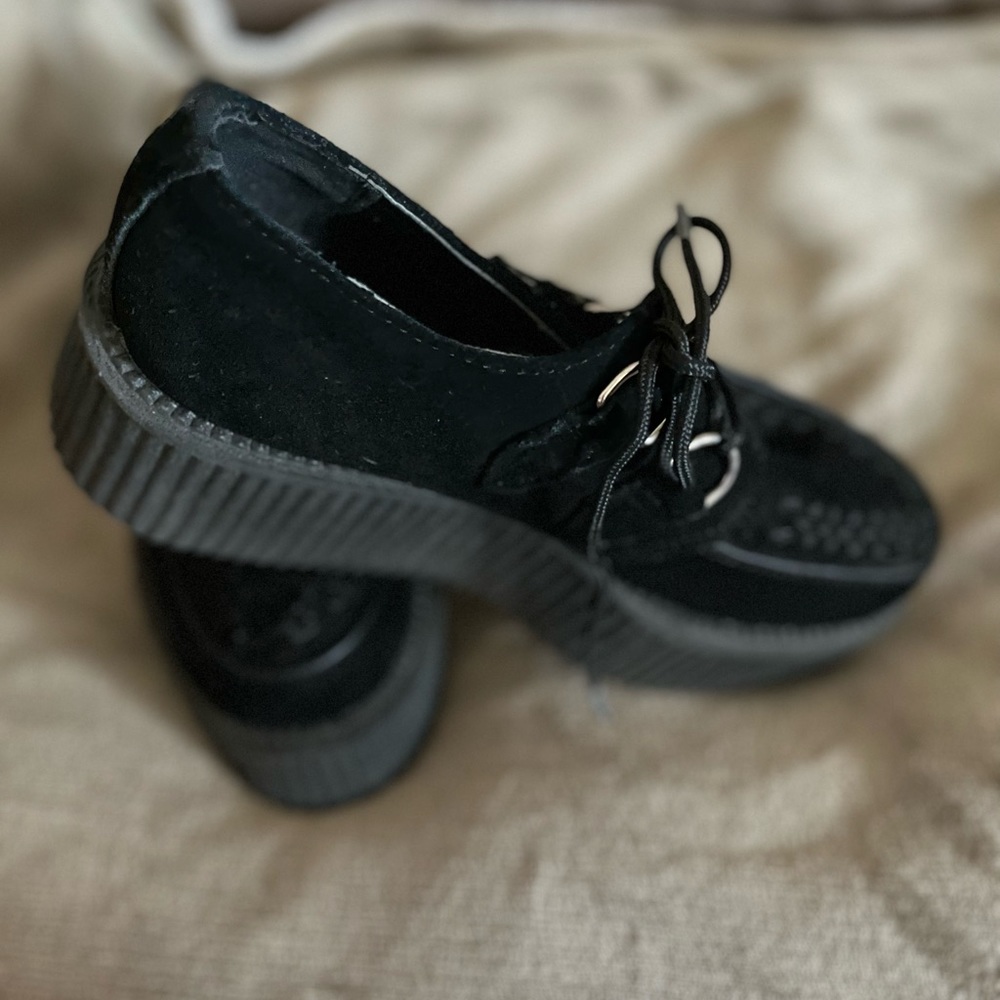 TUK SHOES